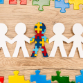 Autizmi: Si E Përjetojnë Botën Personat Në Spektrin Autik